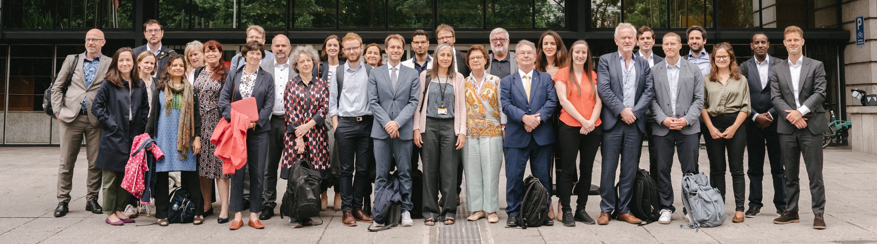 European Observatory on Health Systems and Policies: an Overview